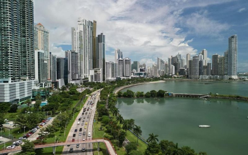 How to secure a residence permit in Panama for United States citizens